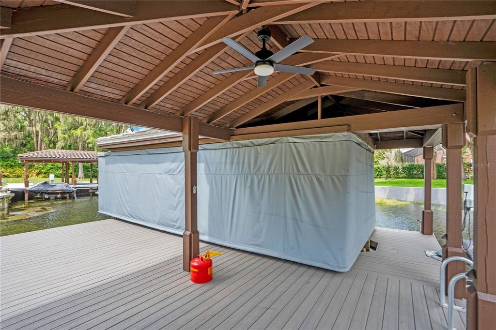 Image 52 of property listing at 515 W 2ND AVENUE, Windermere, FL 34786