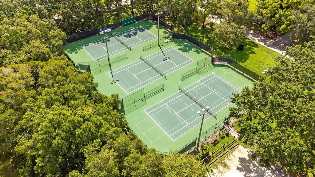 Image 62 of property listing at 515 W 2ND AVENUE, Windermere, FL 34786