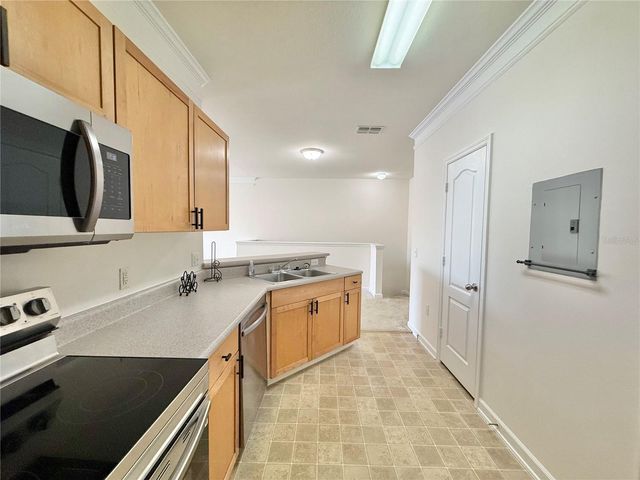 8801 VILLA VIEW CIRCLE 202, Orlando, FL 32821