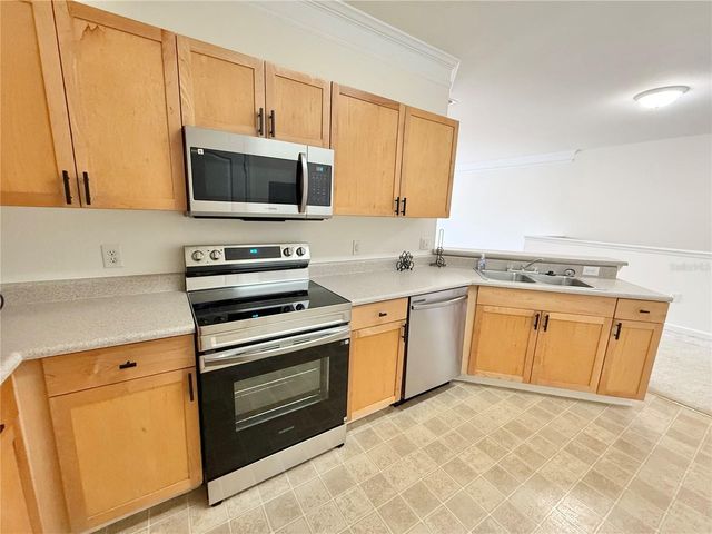8801 VILLA VIEW CIRCLE 202, Orlando, FL 32821