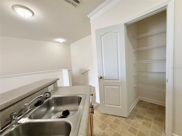 8801 VILLA VIEW CIRCLE 202, Orlando, FL 32821