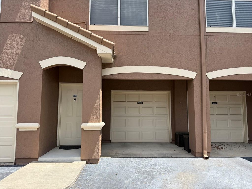 8801 VILLA VIEW CIRCLE 202, Orlando, FL 32821
