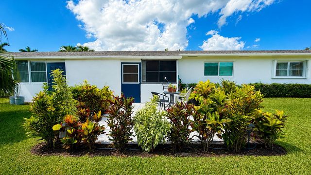 2716 E Emory Dr Drive E D, West Palm Beach, FL 33415