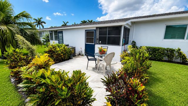 2716 E Emory Dr Drive E D, West Palm Beach, FL 33415
