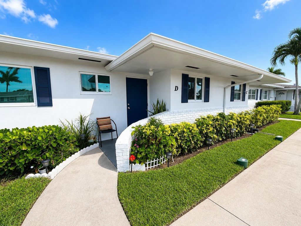 2716 E Emory Dr Drive E D, West Palm Beach, FL 33415