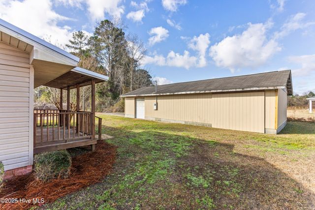 5253 Pleasant Plains Church Road, Whiteville, NC 28472