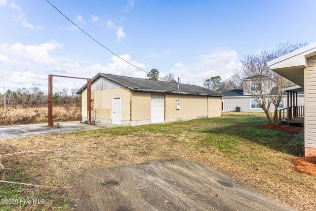 5253 Pleasant Plains Church Road, Whiteville, NC 28472