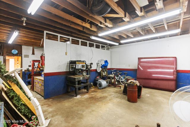 5253 Pleasant Plains Church Road, Whiteville, NC 28472