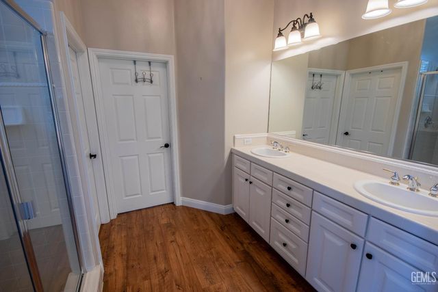 3223 Peace Rose Street, Bakersfield, CA 93311