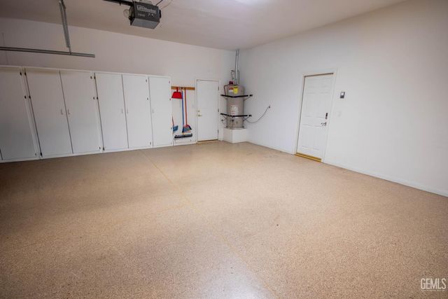 3223 Peace Rose Street, Bakersfield, CA 93311