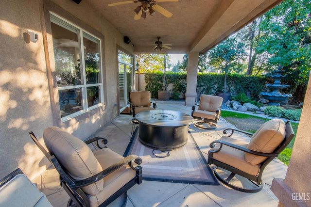 3223 Peace Rose Street, Bakersfield, CA 93311