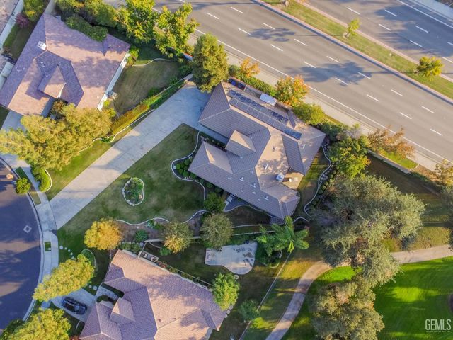 3223 Peace Rose Street, Bakersfield, CA 93311