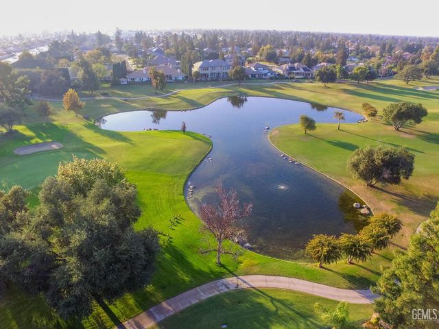 3223 Peace Rose Street, Bakersfield, CA 93311