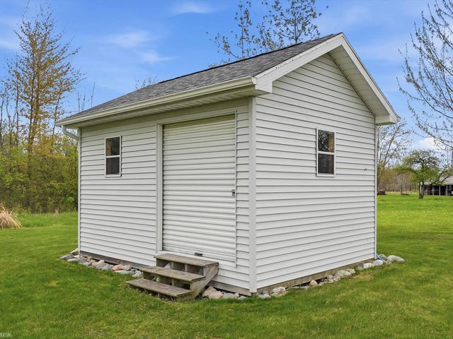 4673 Smiths Creek Road, Kimball Twp, MI 48074