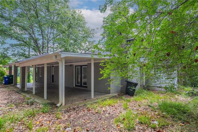 4696 Rockbridge Road, Stone Mountain, GA 30083