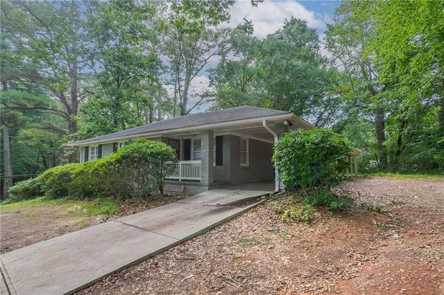 4696 Rockbridge Road, Stone Mountain, GA 30083
