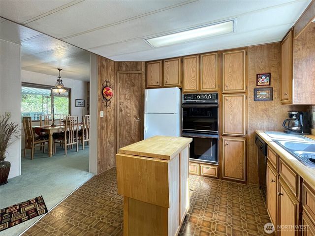 121 Ivy Lane, Port Angeles, WA 98362
