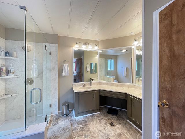 121 Ivy Lane, Port Angeles, WA 98362
