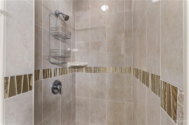 200 E Nyssa Avenue, Mcallen, TX 78501