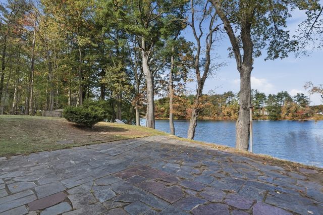 21 Vernon St, Oxford, MA 01540