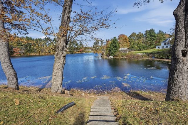 21 Vernon St, Oxford, MA 01540