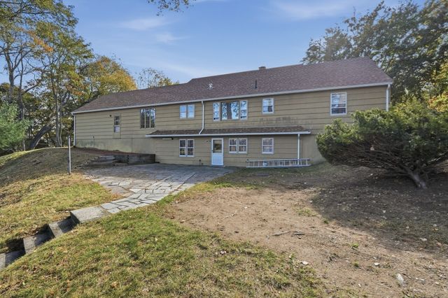21 Vernon St, Oxford, MA 01540
