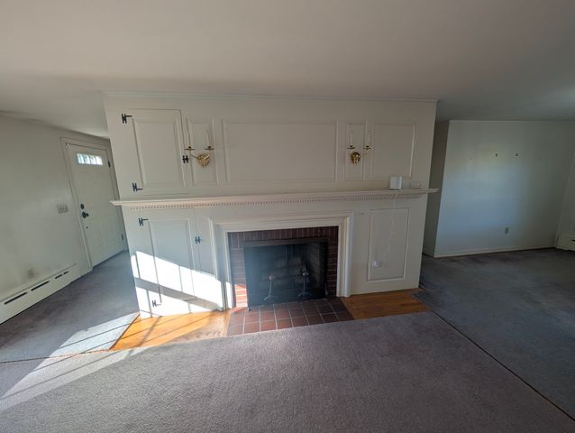 21 Vernon St, Oxford, MA 01540