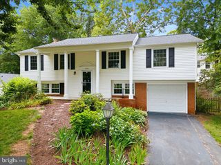13143 MELVILLE LN, Fairfax, VA 22033