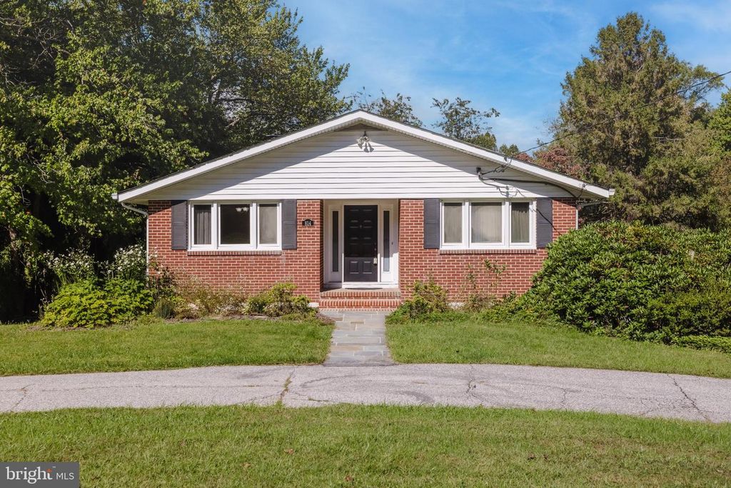 814 W PADONIA RD, Cockeysville, MD 21030