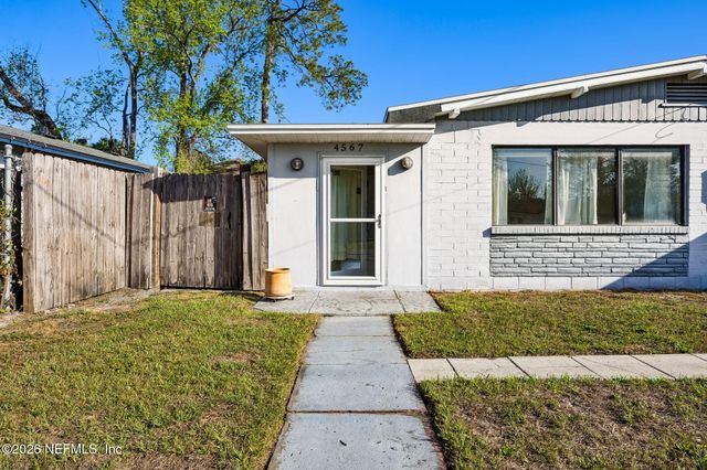 4567 PALMER Avenue, Jacksonville, FL 32210