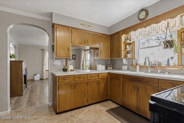 11255 W County Road 18, Fostoria, OH 44830