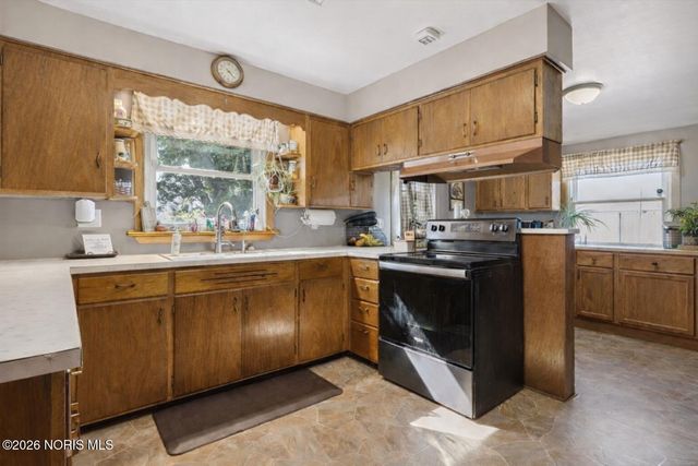 11255 W County Road 18, Fostoria, OH 44830