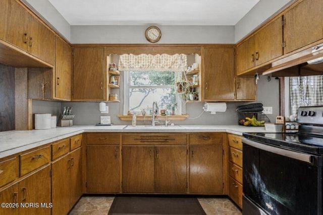 11255 W County Road 18, Fostoria, OH 44830