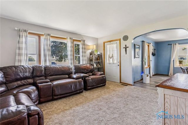 11255 W County Road 18, Fostoria, OH 44830