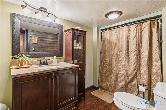 11255 W County Road 18, Fostoria, OH 44830