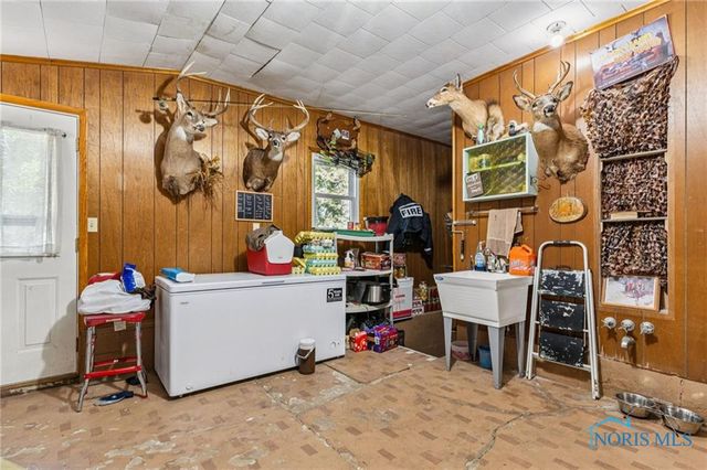 11255 W County Road 18, Fostoria, OH 44830