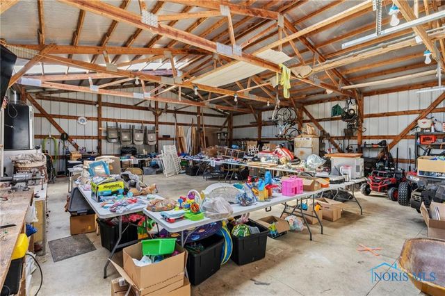 11255 W County Road 18, Fostoria, OH 44830