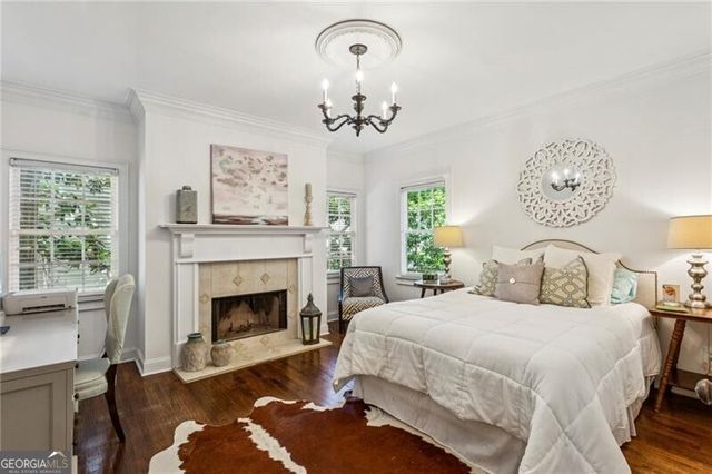 935 Glenbrook Drive NW, Atlanta, GA 30318