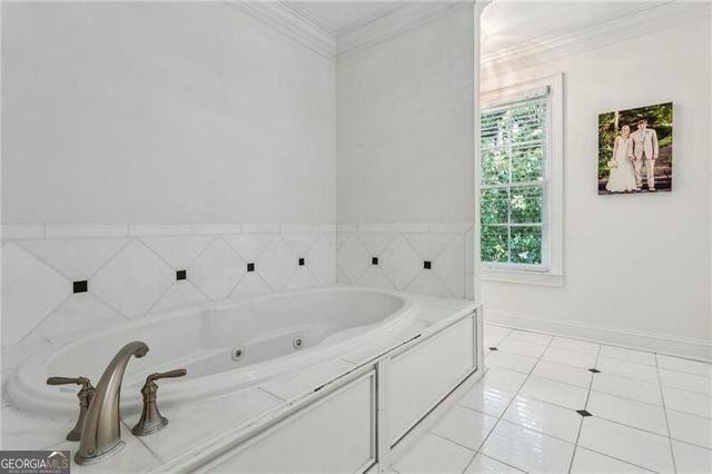 935 Glenbrook Drive NW, Atlanta, GA 30318