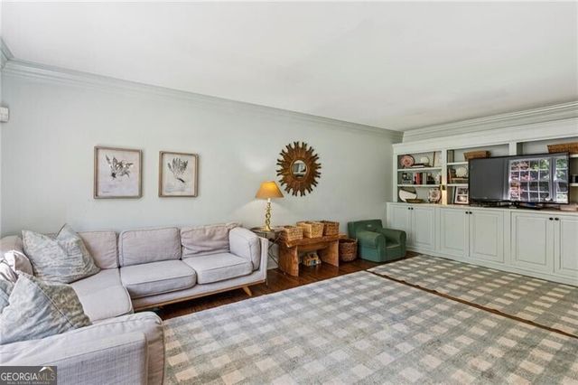935 Glenbrook Drive NW, Atlanta, GA 30318