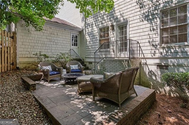 935 Glenbrook Drive NW, Atlanta, GA 30318
