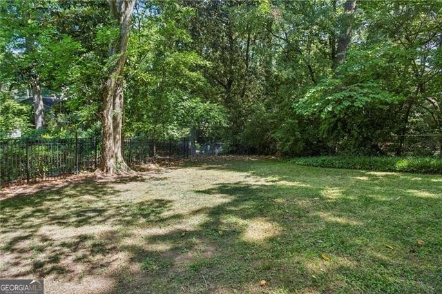 935 Glenbrook Drive NW, Atlanta, GA 30318