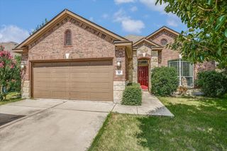301 Marklawn LN, Hutto, TX 78634