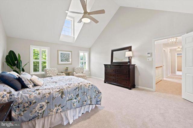 103 RAINTREE LN, Lincoln University, PA 19352