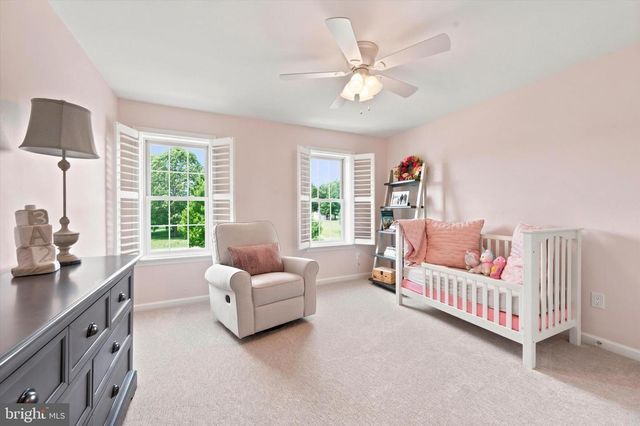 103 RAINTREE LN, Lincoln University, PA 19352