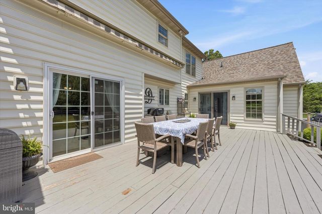 103 RAINTREE LN, Lincoln University, PA 19352