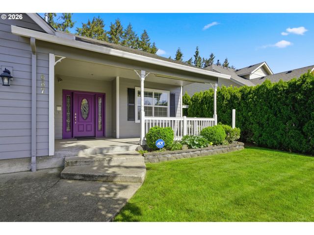 667 72ND St, Springfield, OR 97478