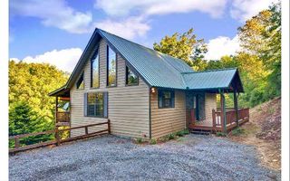 101 MOONSHINE MOUNTAIN Road, Mineral Bluff, GA 30559
