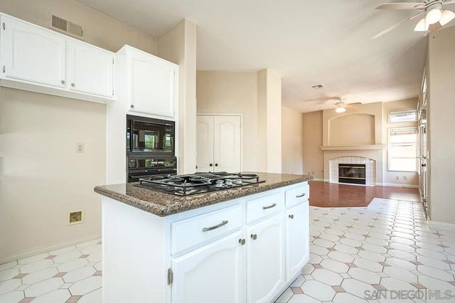 11718 Windcrest Ln, San Diego, CA 92128