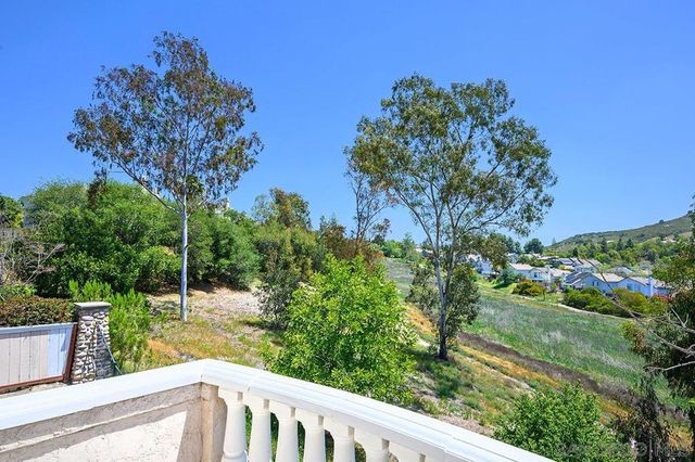 11718 Windcrest Ln, San Diego, CA 92128